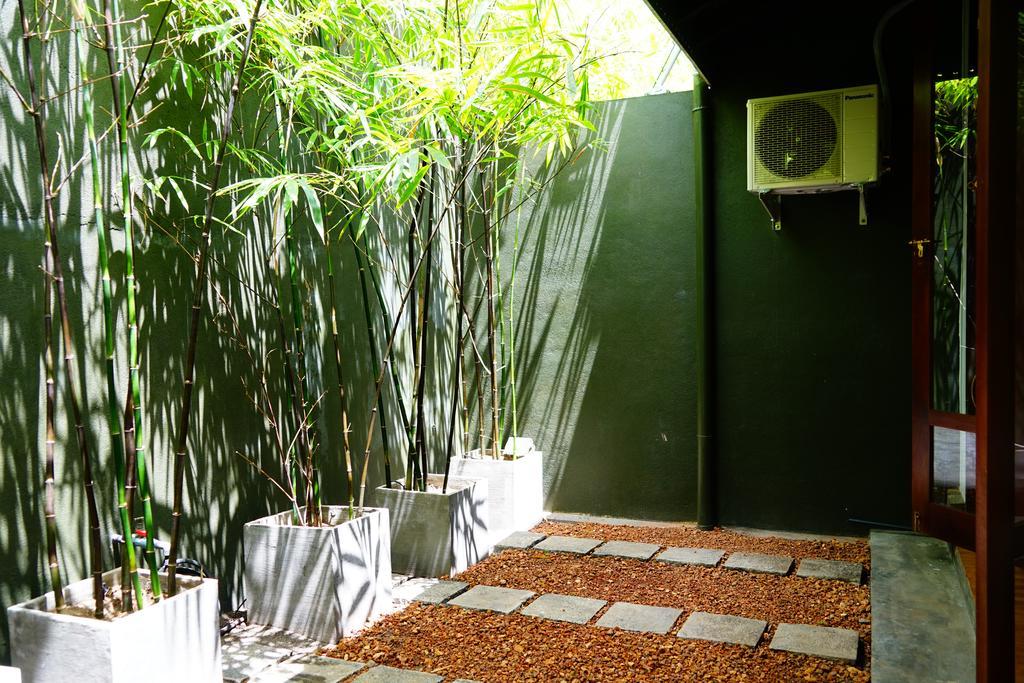 Lespri Grand Hotel Negombo Room photo